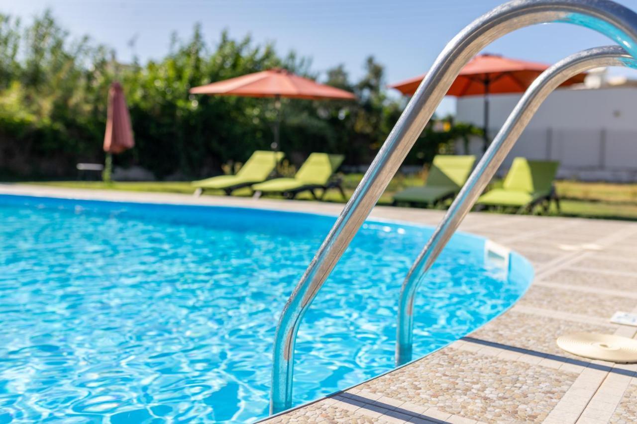 7 Rooms Gerani  Екстер'єр фото